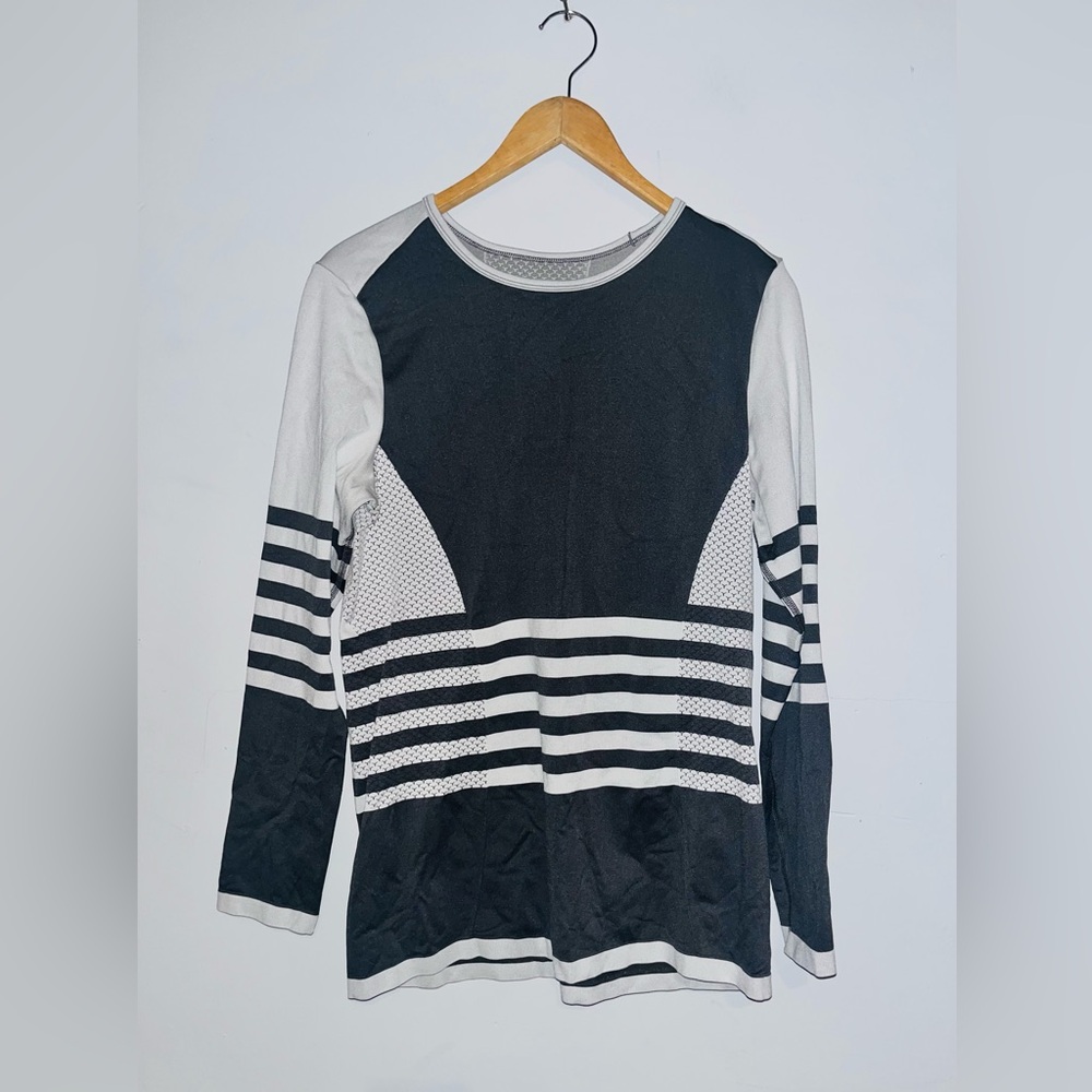The North Face Striped Athletic Top sz XL